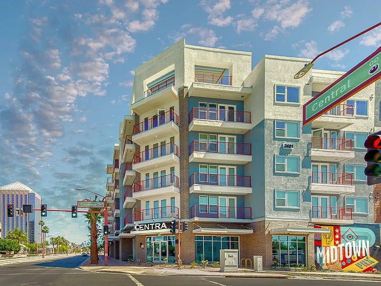 Centra Midtown — Photo 28