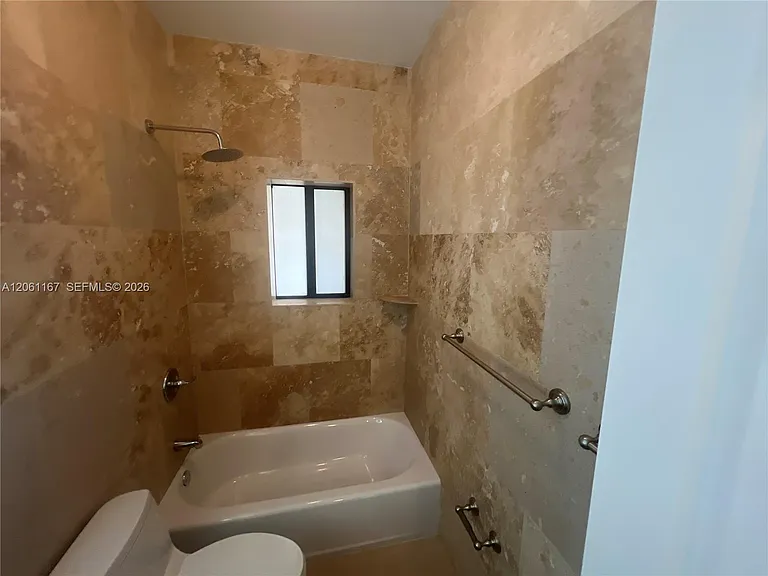 2268 SW 8th St #3 — Photo 23