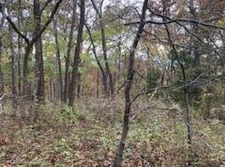 Hillcrest Ave, Edwards, MO 65326