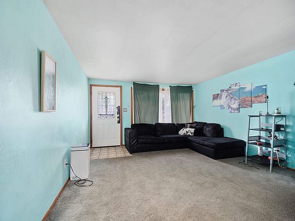 5th image of 1321 Deveron Dr
