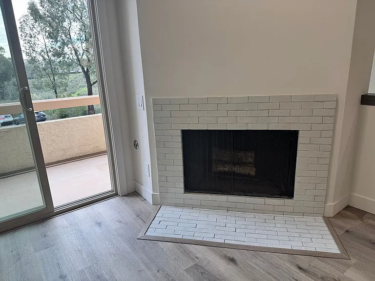 6110 Calle Mariselda #102 — Photo 19