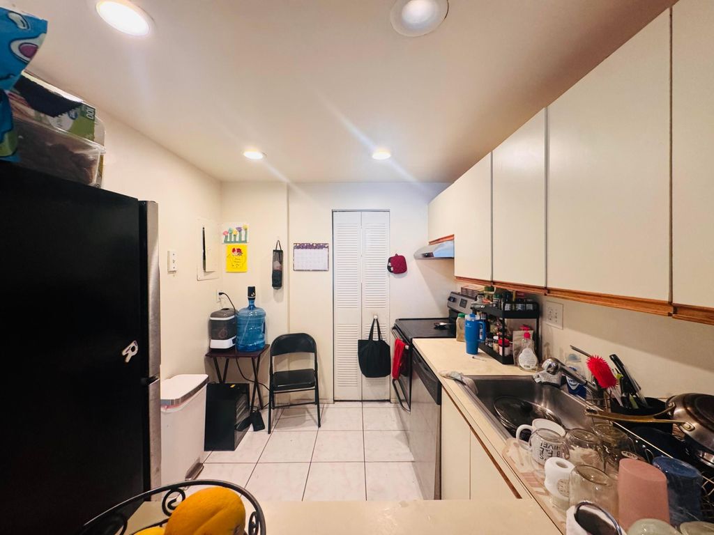 8025 S Colony Cir Circle #203, Tamarac, FL - View 2