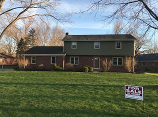 10816 Lakeshore Dr W, Carmel, IN 46033