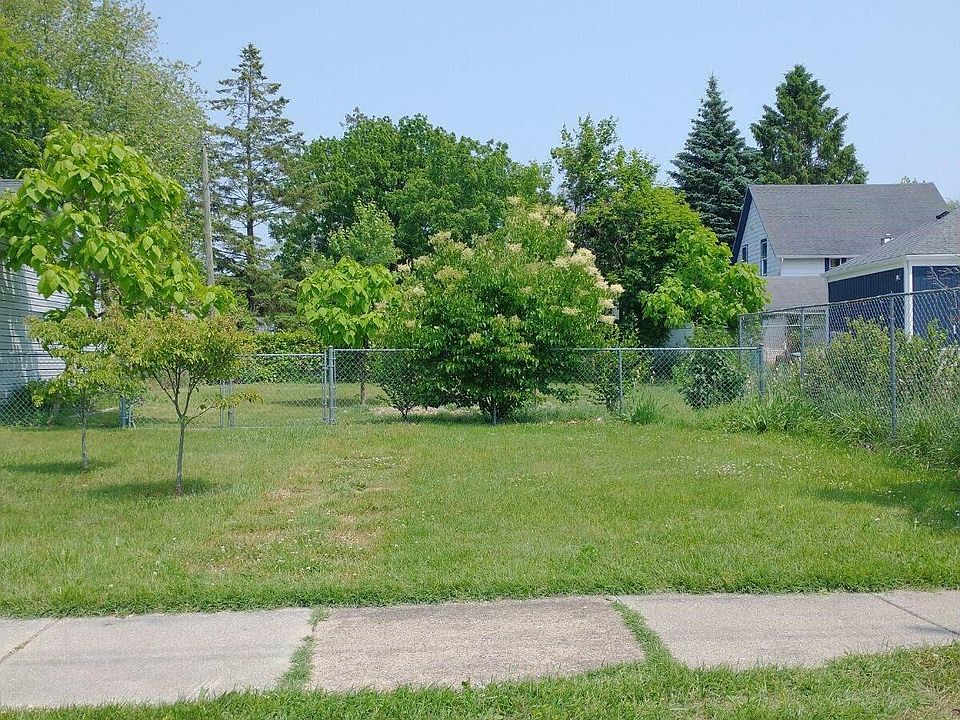 1st image of 715 Kalamazoo St