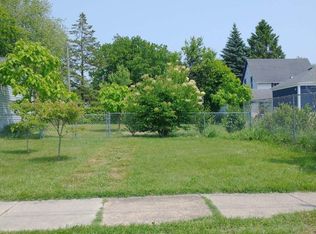 715 Kalamazoo St, South Haven, MI 49090