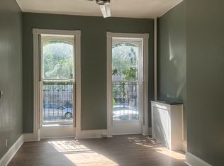1229 N Calvert St APT 1R, Baltimore, MD 21202