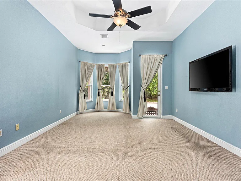 7140 Pinecreek Way — Photo 24