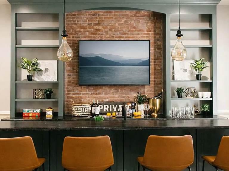 Building's Lounge