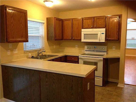 5th image of 233 Whiterapids Ct
