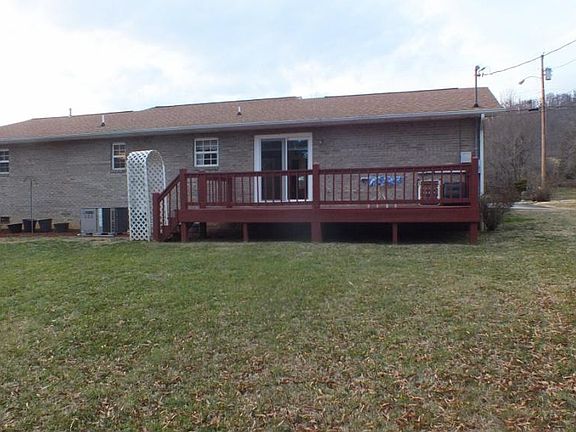 3rd image of 116 Lena Dr