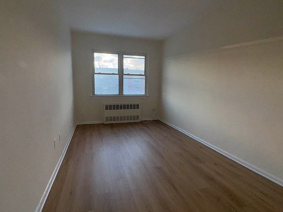 4th image of 61-25 219th St Floor 2