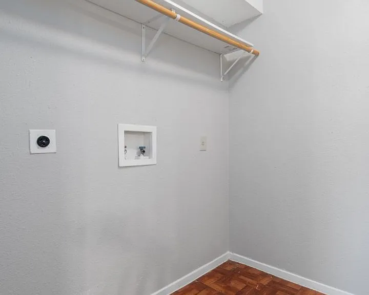 5800 Belmoor Dr #C — Photo 12