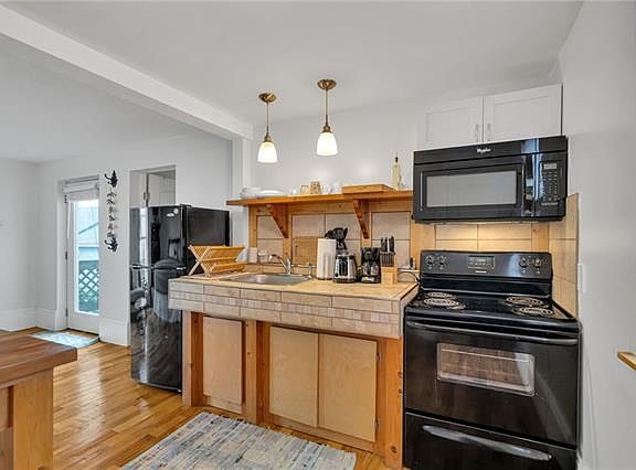 4th image of 1418-1420 Kerlerec St #3