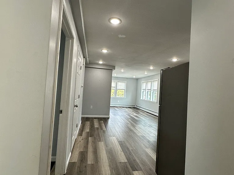 178 Martin St #3 — Photo 8