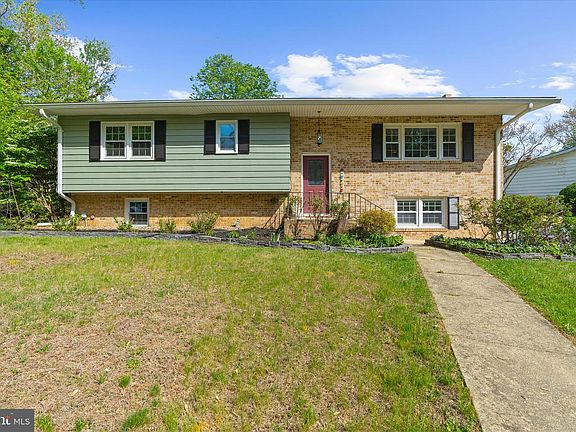 2nd image of 3037 Pike Dr