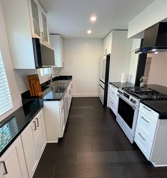 525 Broadway St #3 — Photo 17