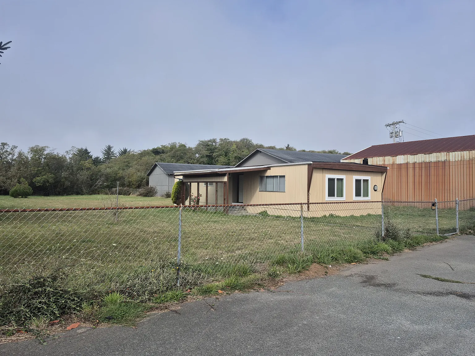 4 bed, 1440 sqft, $2,200 — Photo 1