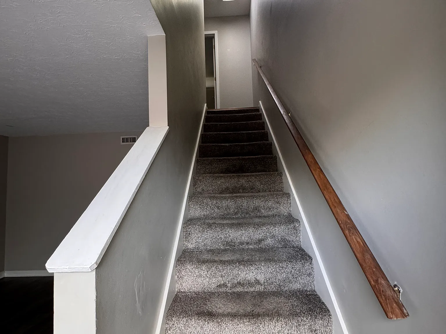 2 bed, 2.5 bath, $1,200 — Photo 2