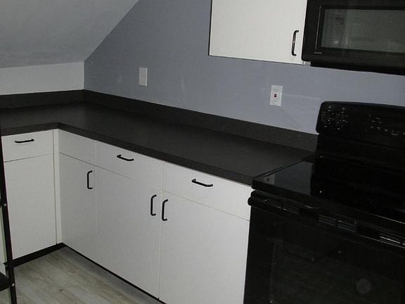 5th image of 602 Penfield Ave Floor 3