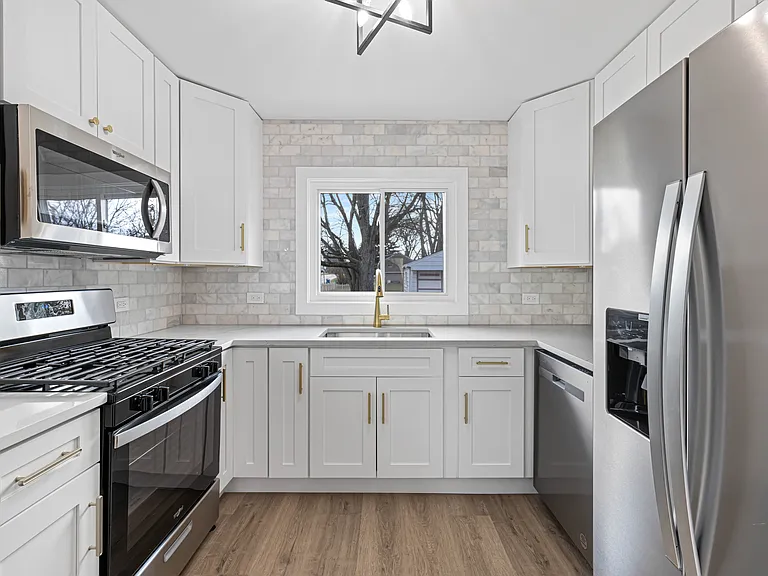 5130 Williams St — Photo 7