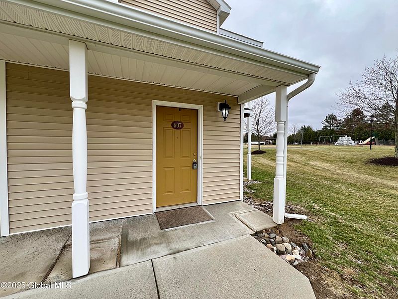 2nd image of 607 Cedar Run