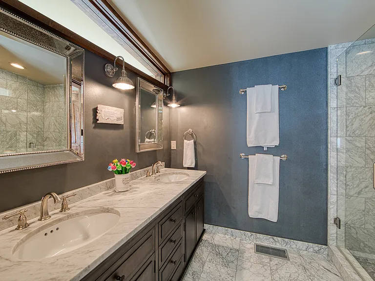 7828 River Rd — Photo 22
