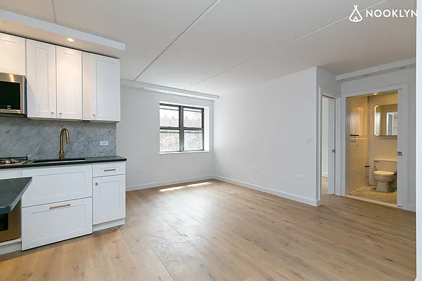 Rented by Nooklyn NYC LLC | media 30