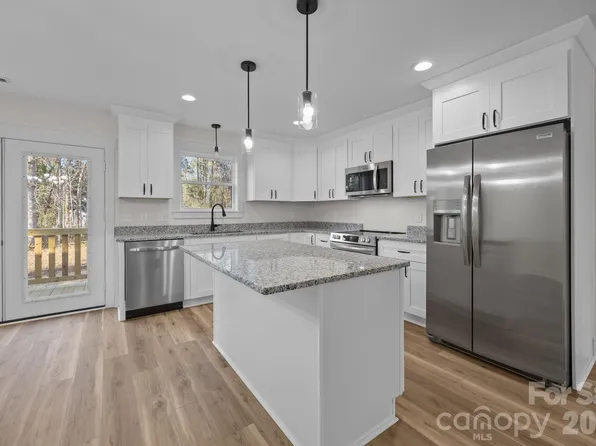 2220 Mooresville Rd, Salisbury, NC 28147