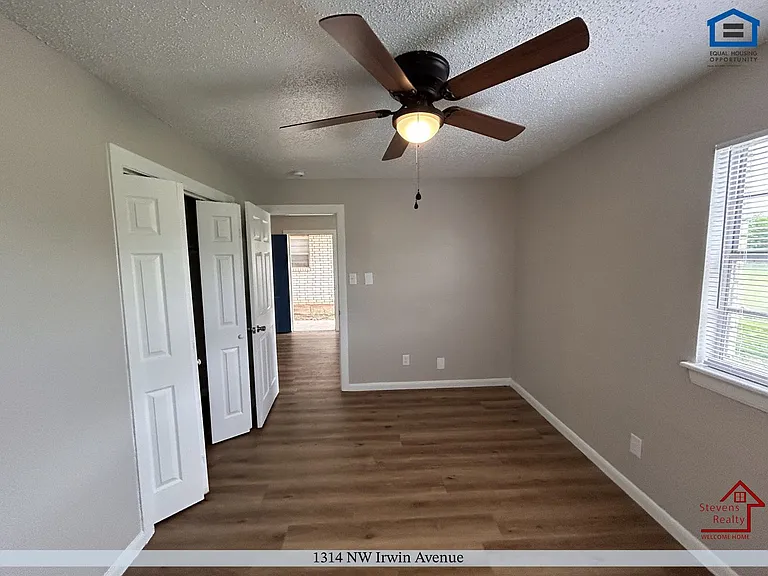 Bella Vista — Photo 27