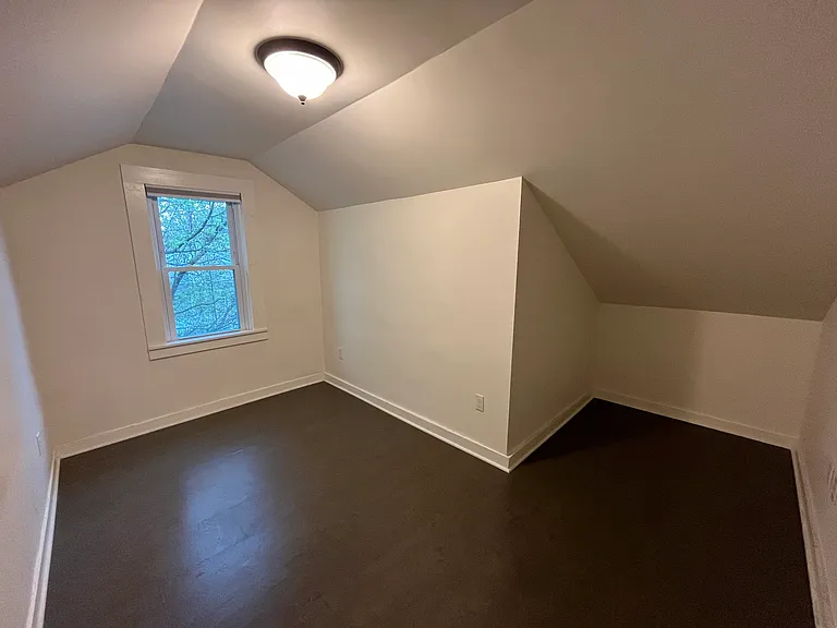 709 N Tioga St — Photo 13