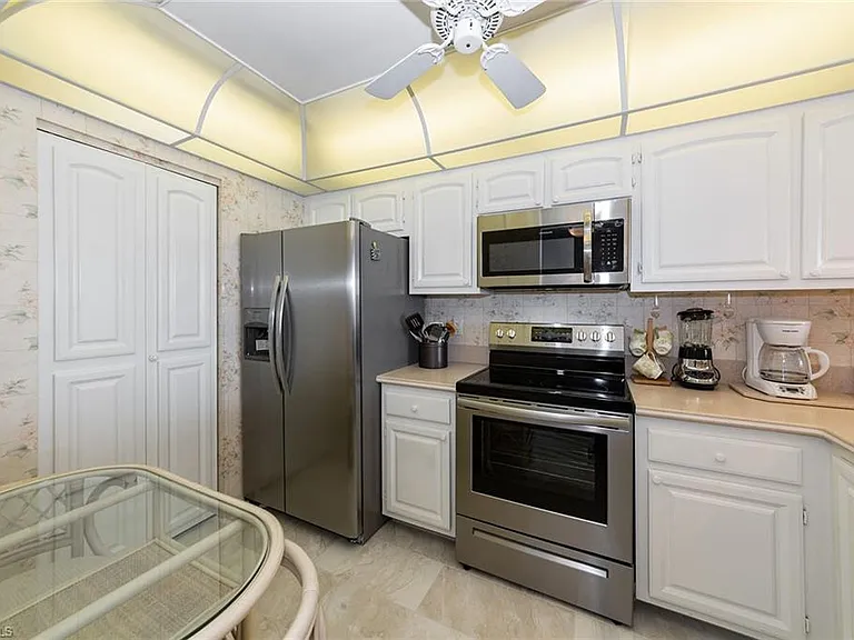 591 Seaview Ct #A306 — Photo 6