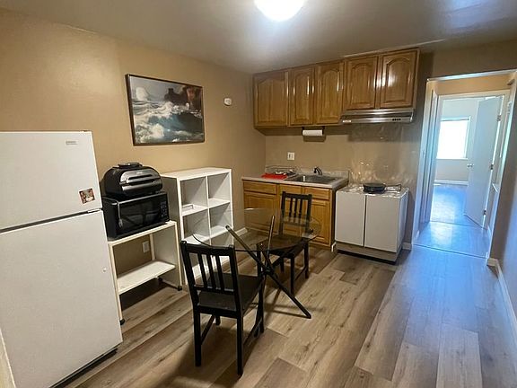 3rd image of 1318 15th Ave #3