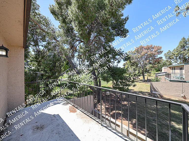 4555 W Continental Dr — Photo 42