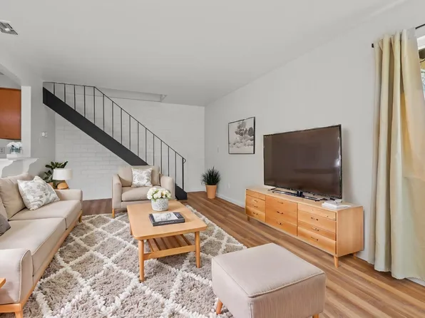 11561 Garnet Way APT 2, Auburn, CA 95602