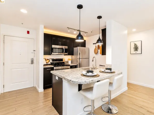 6400 Christie Ave APT 3104, Emeryville, CA 94608