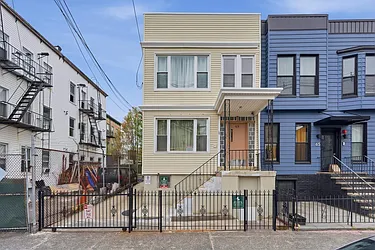 63 Thorne Street