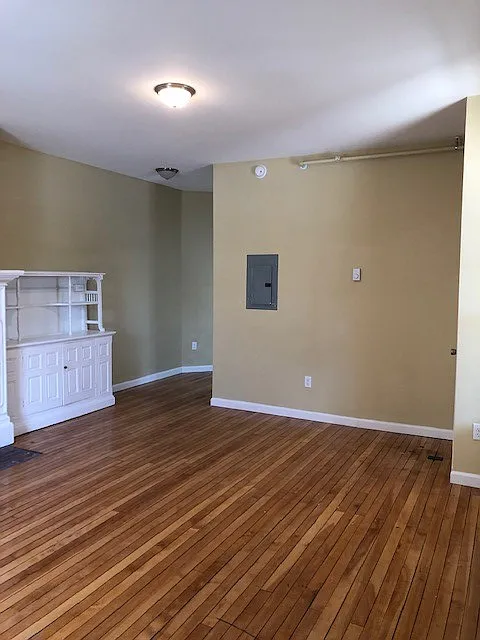 15 LLC 2 Pike Street — Photo 2