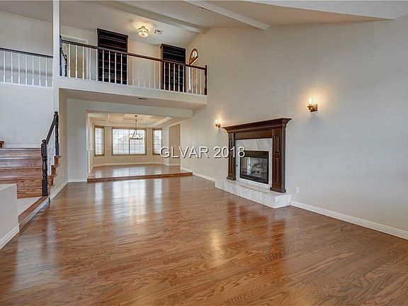 2nd image of 3029 Carlotta Cir
