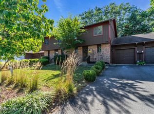 7 Cardinal Ln, Howell, NJ 07731