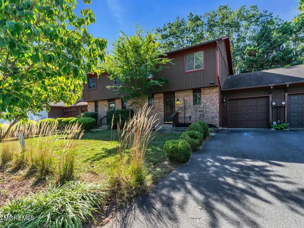 7 Cardinal Lane, Howell, NJ 07731