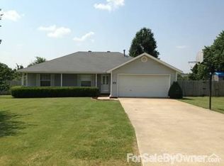 417 Munroe Dr, Springdale, AR 72764