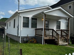 350 Center Ave, Weston, WV 26452