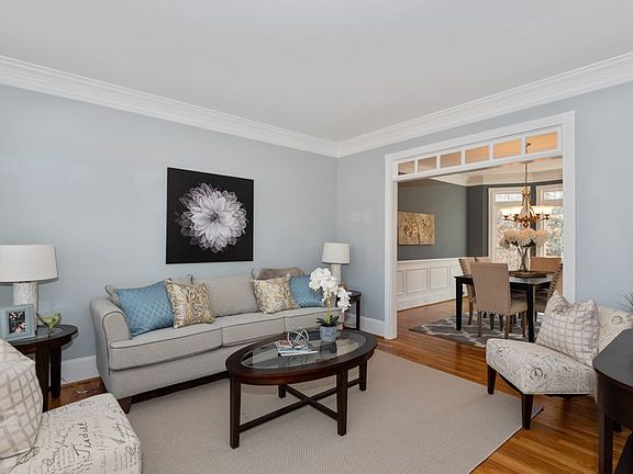3rd image of 305 Aston Ct