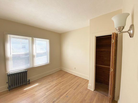 5th image of 186 Seminary Ave APT 1