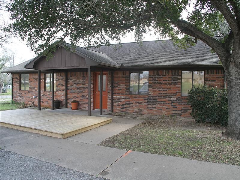 1st image of 384 E Galveston St