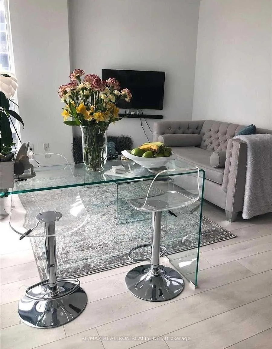 1 bed, $2,350 — Photo 4
