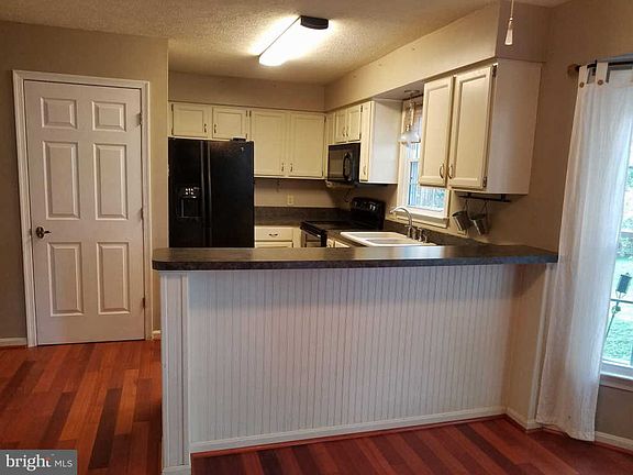3rd image of 2025 White Lake Dr