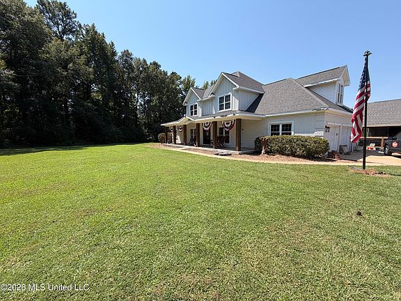 2nd image of 370 Omega Dr
