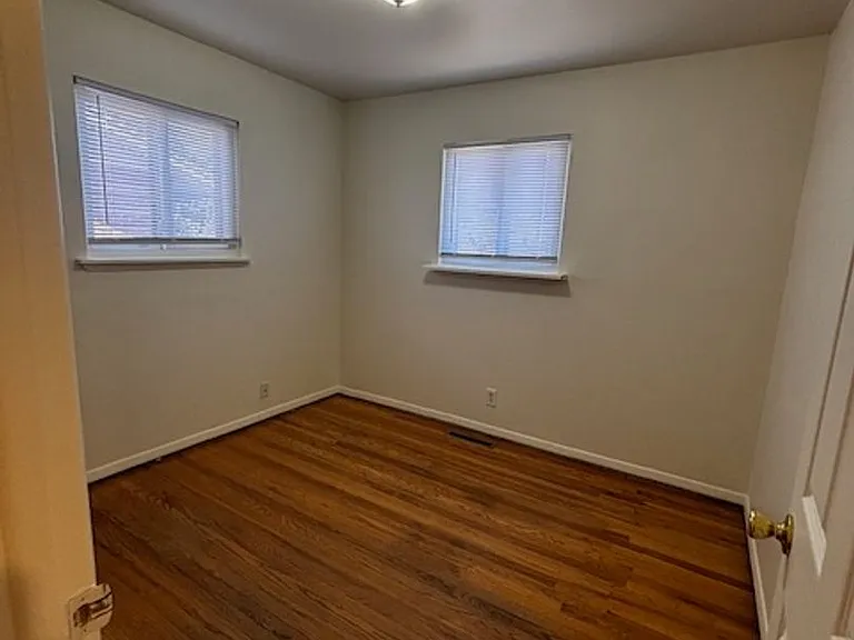 147 Lummis Ct — Photo 12