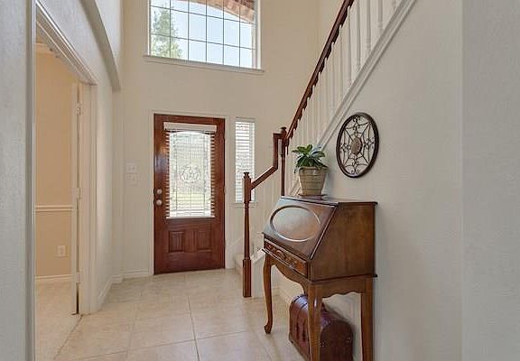 3rd image of 4013 Alderbrook Ln